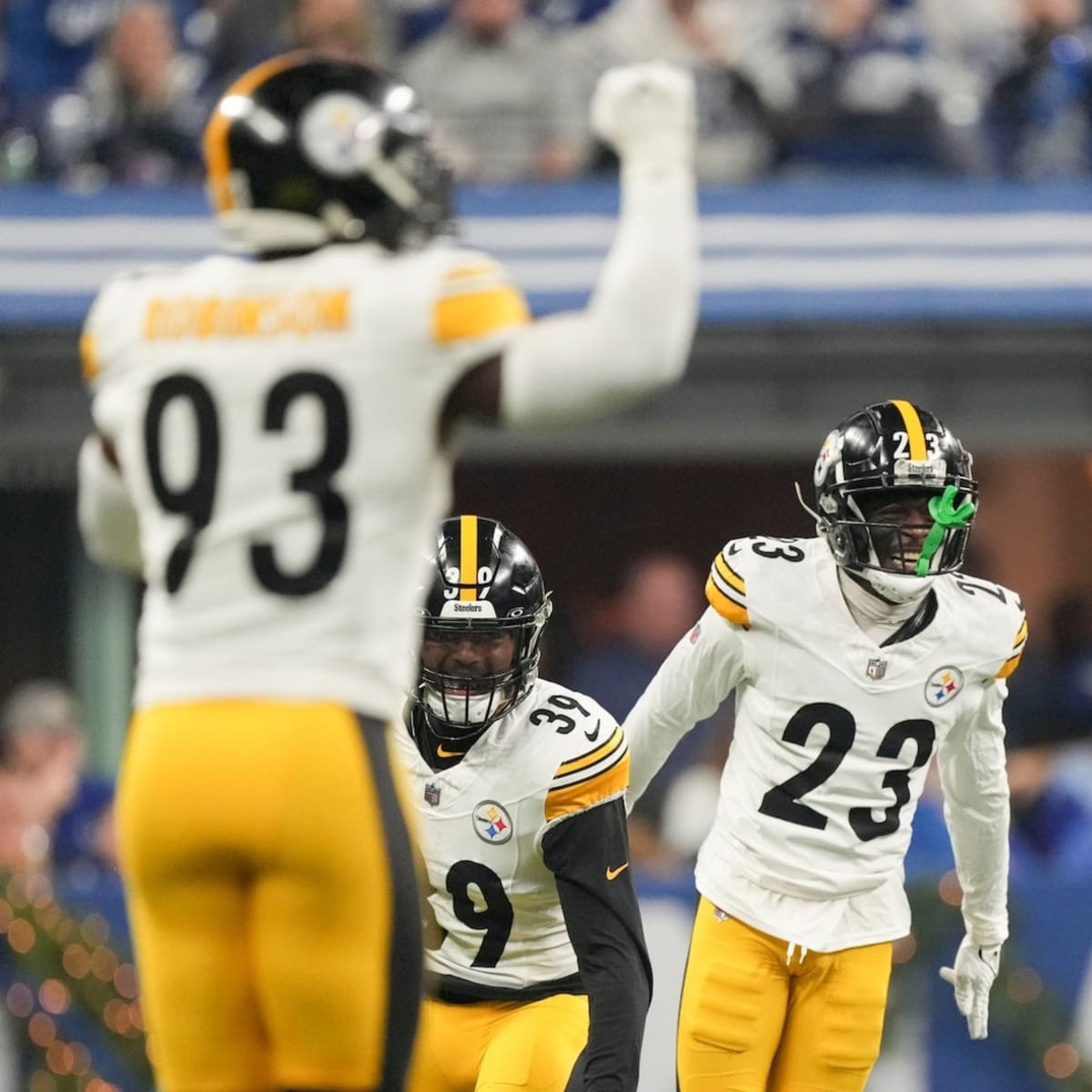 Steelers safety Damontae Kazee ejected for hit that leaves Colts' Michael  Pittman Jr. concussed - The San Diego Union-Tribune