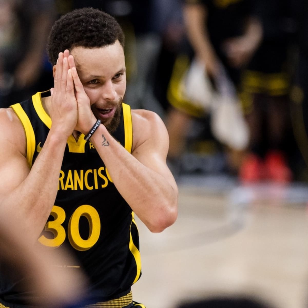 Stephen Curry Sinks the Celtics and Shaq Wonders If He's the Best of All Time - Sports Illustrated