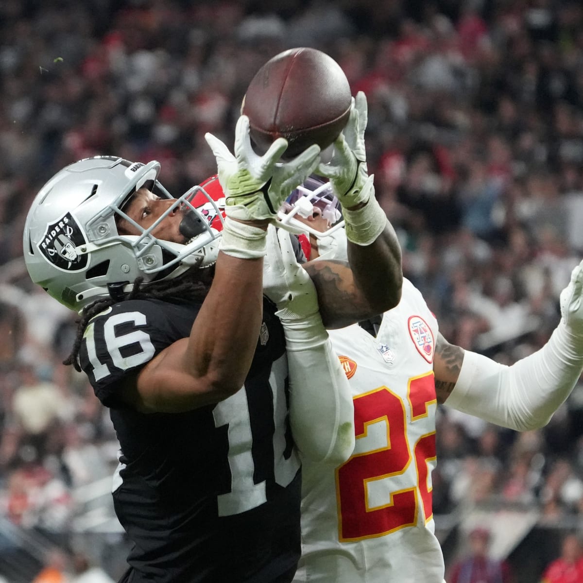 Raiders host Chiefs in AFC West battle on NBC Sunday Night Football