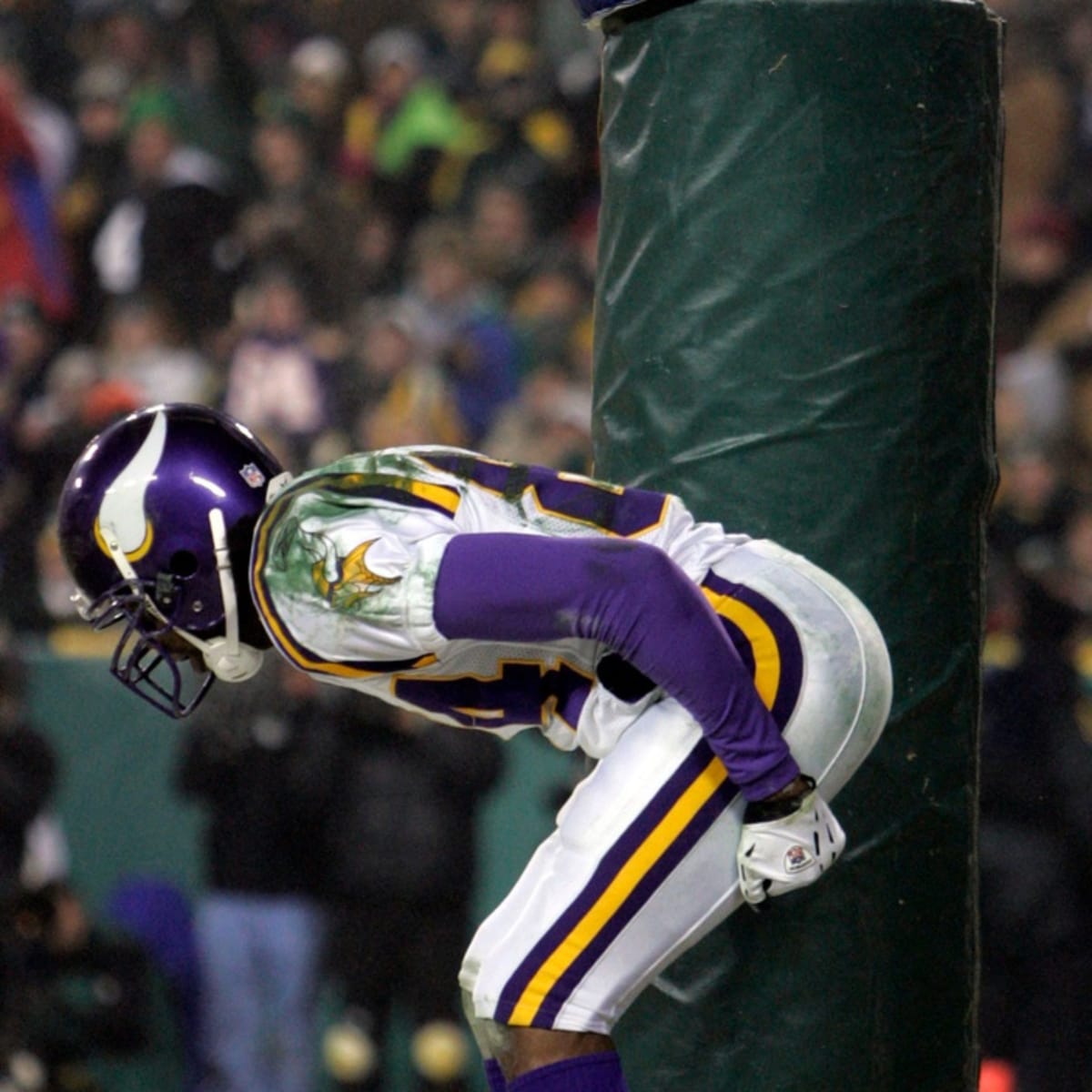 Joe Buck admits he went too far with Randy Moss 'disgusting' call - Sports  Illustrated Minnesota Sports, News, Analysis, and More