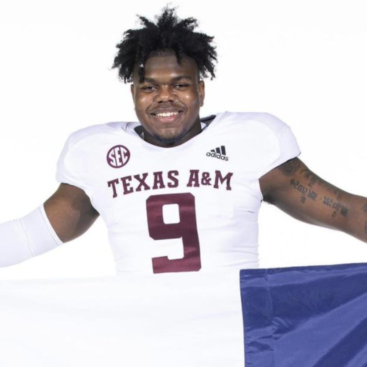 RECRUITING: Nation's top WR Evan Stewart commits to Texas A&M Aggies - Good  Bull Hunting