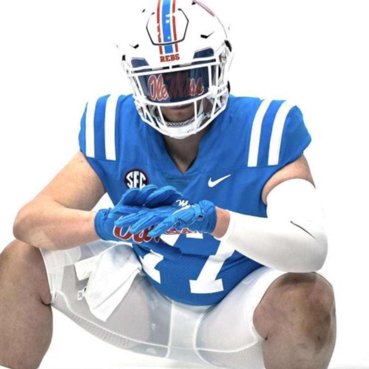 Ole Miss Reveals Uniform Combination For Conference Opener vs. Alabama -  The Grove Report – Sports Illustrated at Ole Miss