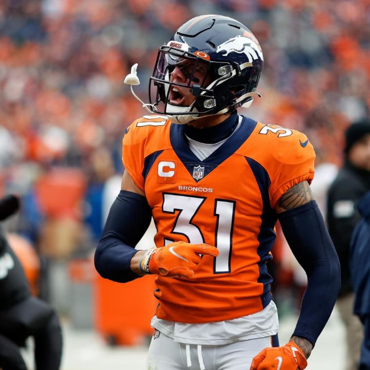 Denver Broncos: Justin Simmons continues climbing all-time INT list