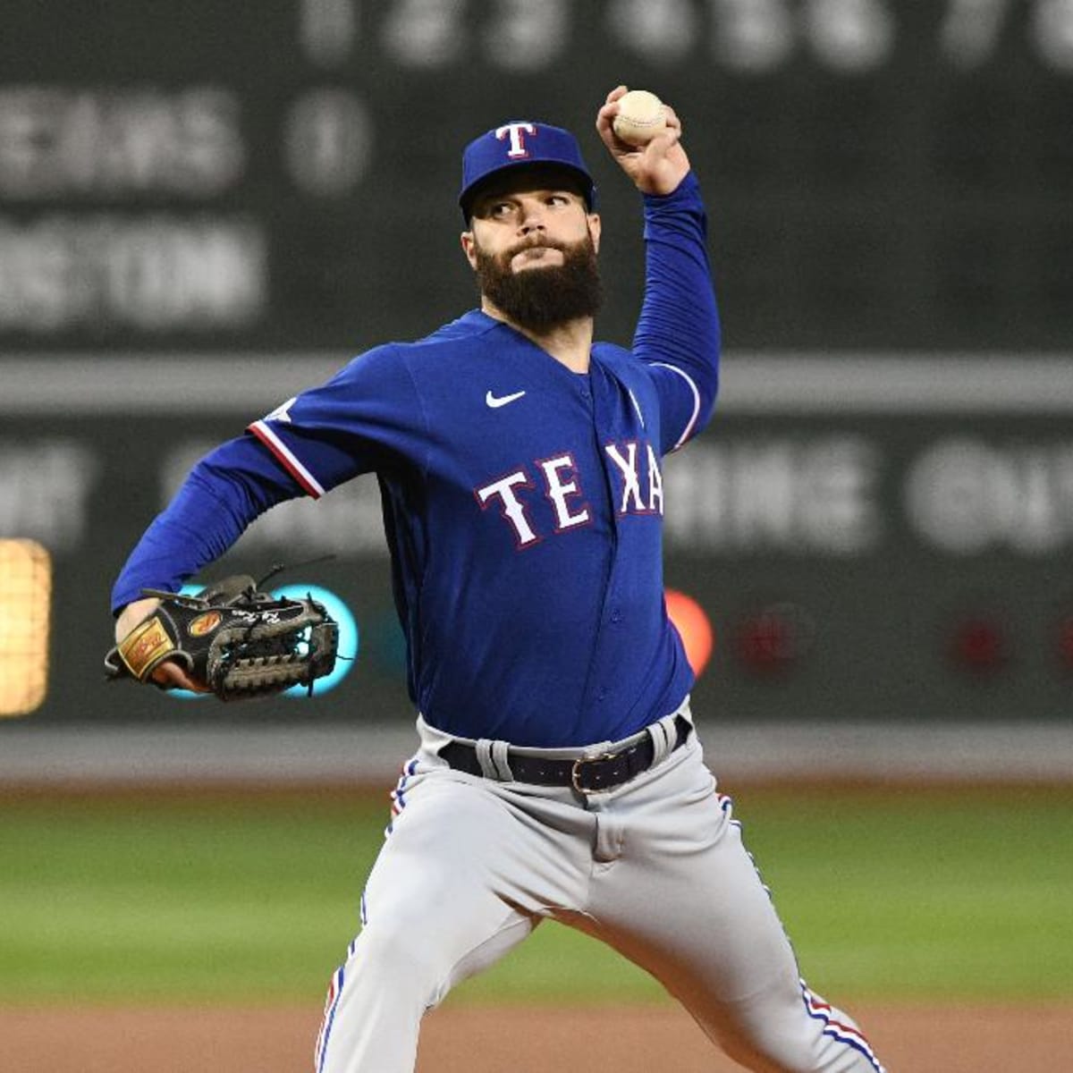 Why Doesn't Anyone Want Cy Young Winner Dallas Keuchel? » Foul