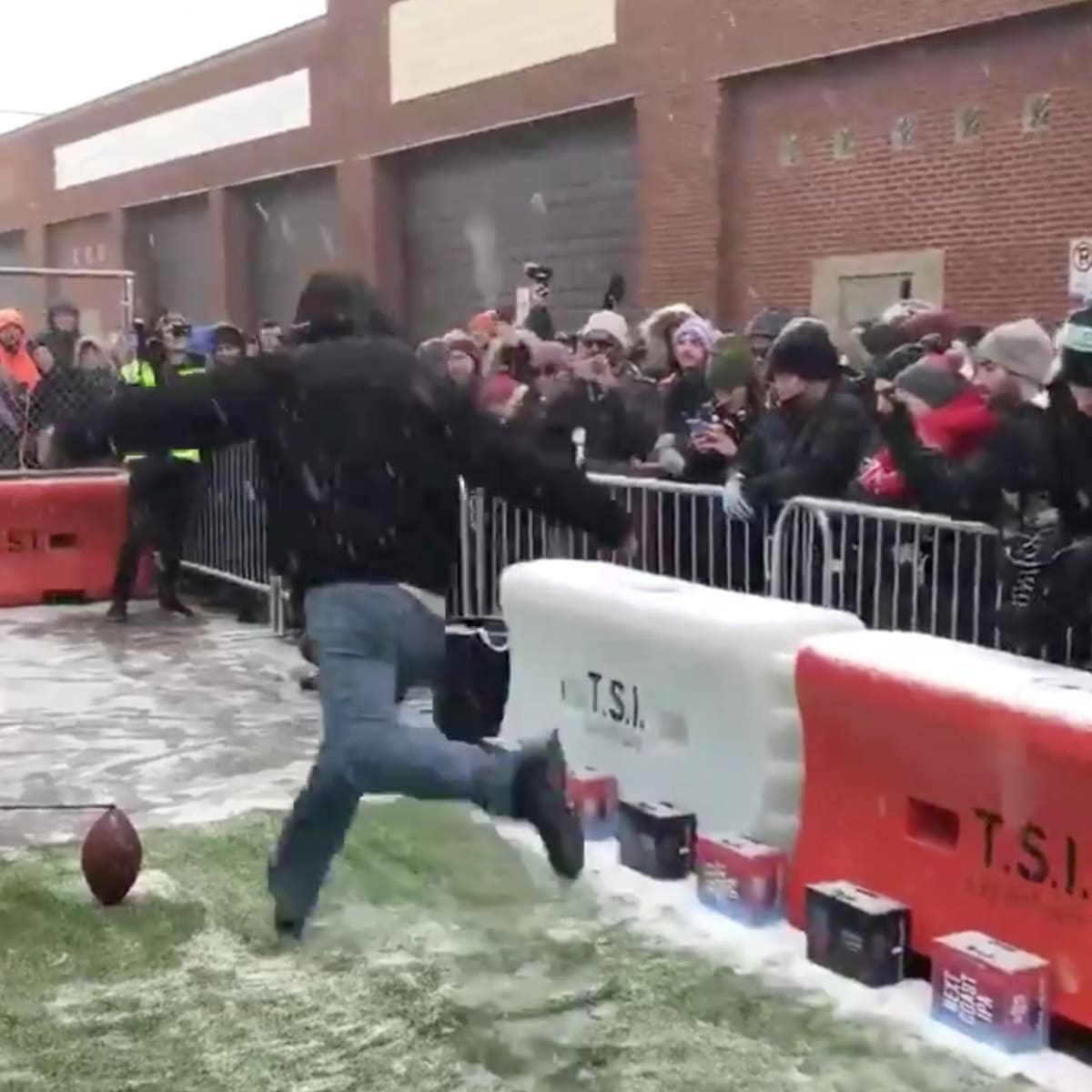 Chicago Bears fans angry about Cody Parkey's missed kick could win Goose  Island beer for a year - Eater Chicago