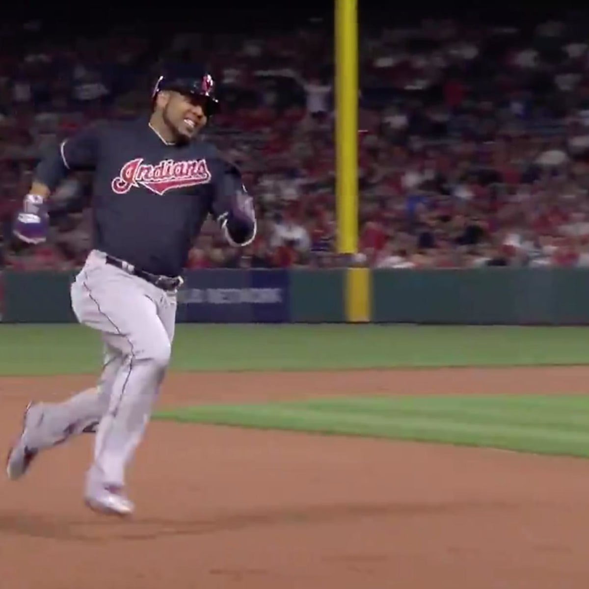 WATCH: Edwin Encarnacion hits inside-the-park home run for