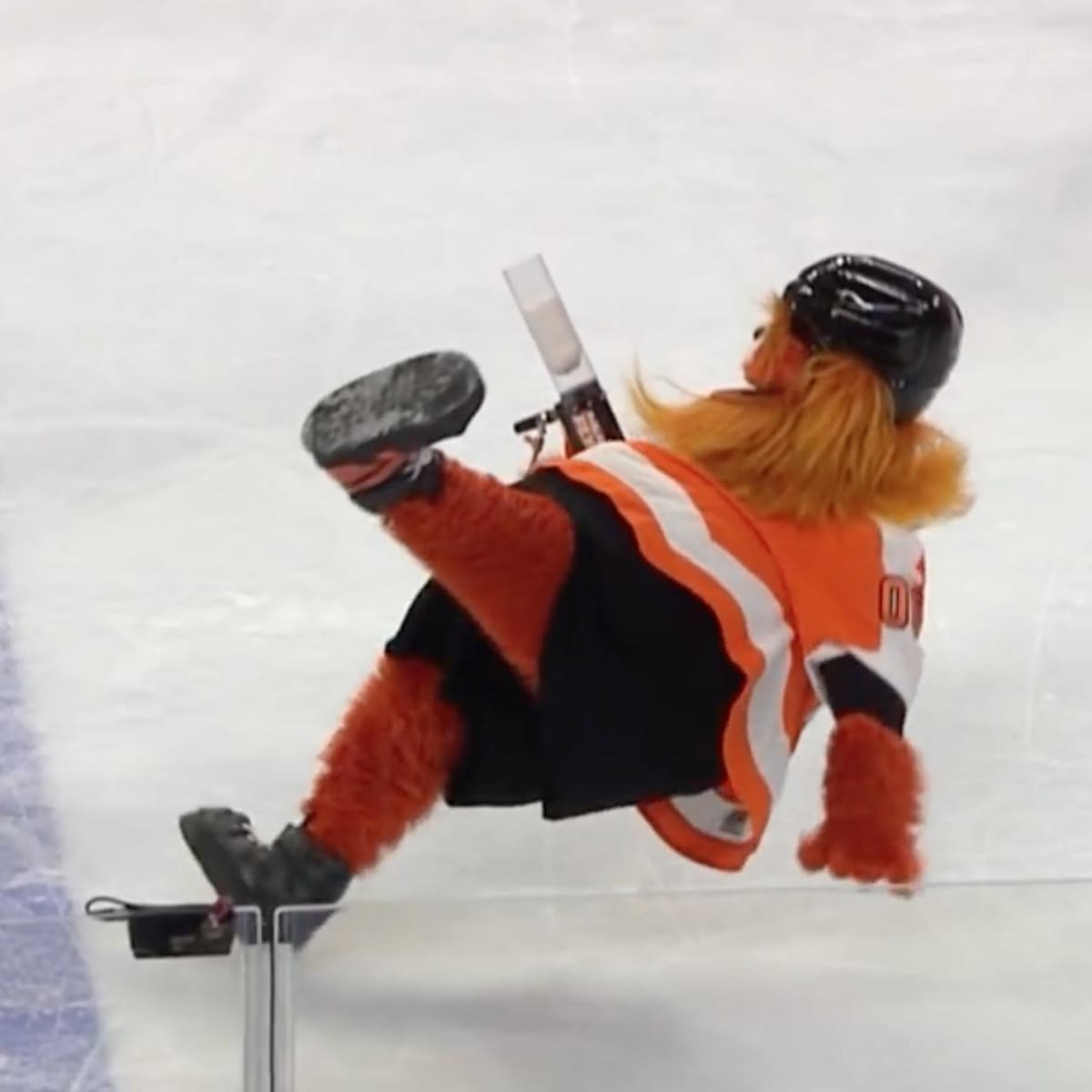 Hit the gym with Gritty and - Philadelphia Flyers