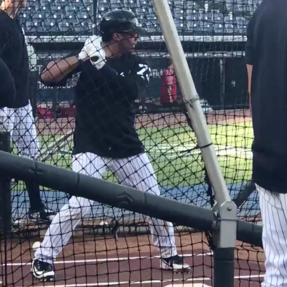 Russell Wilson lives out dream by taking batting practice with Yankees -  NBC Sports