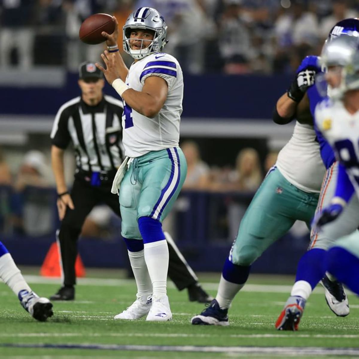 Dak Prescott: Cowboys QB stronger than ever after difficult year - Sports  Illustrated