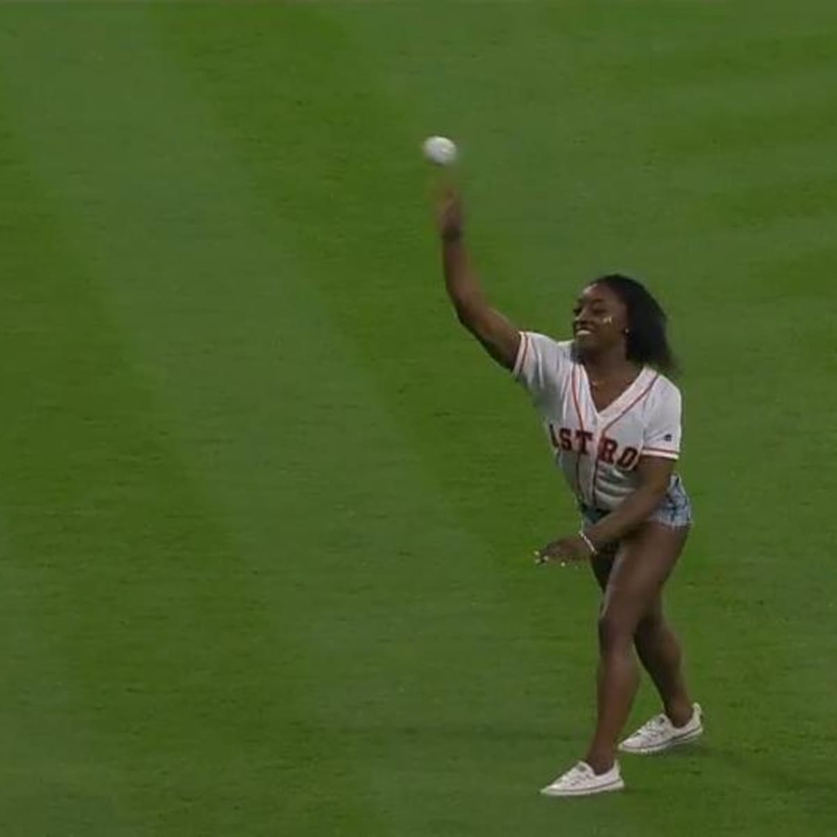 Flipping out! Simone Biles' World Series opening pitch goes viral