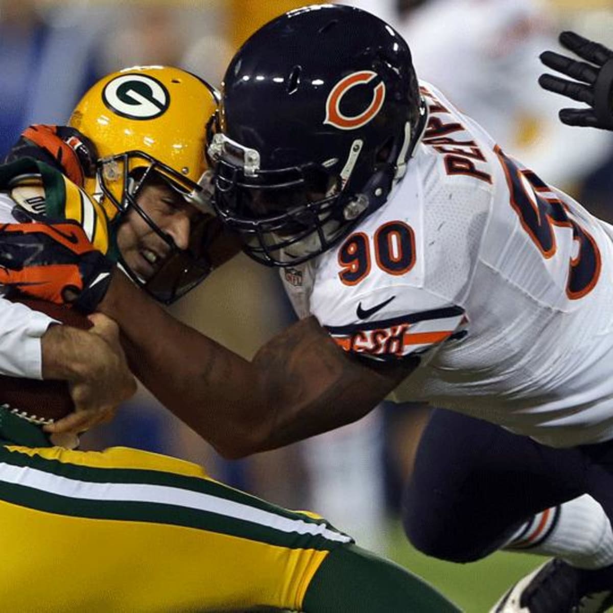 Green Bay Packers, Julius Peppers seek a balance on playing time