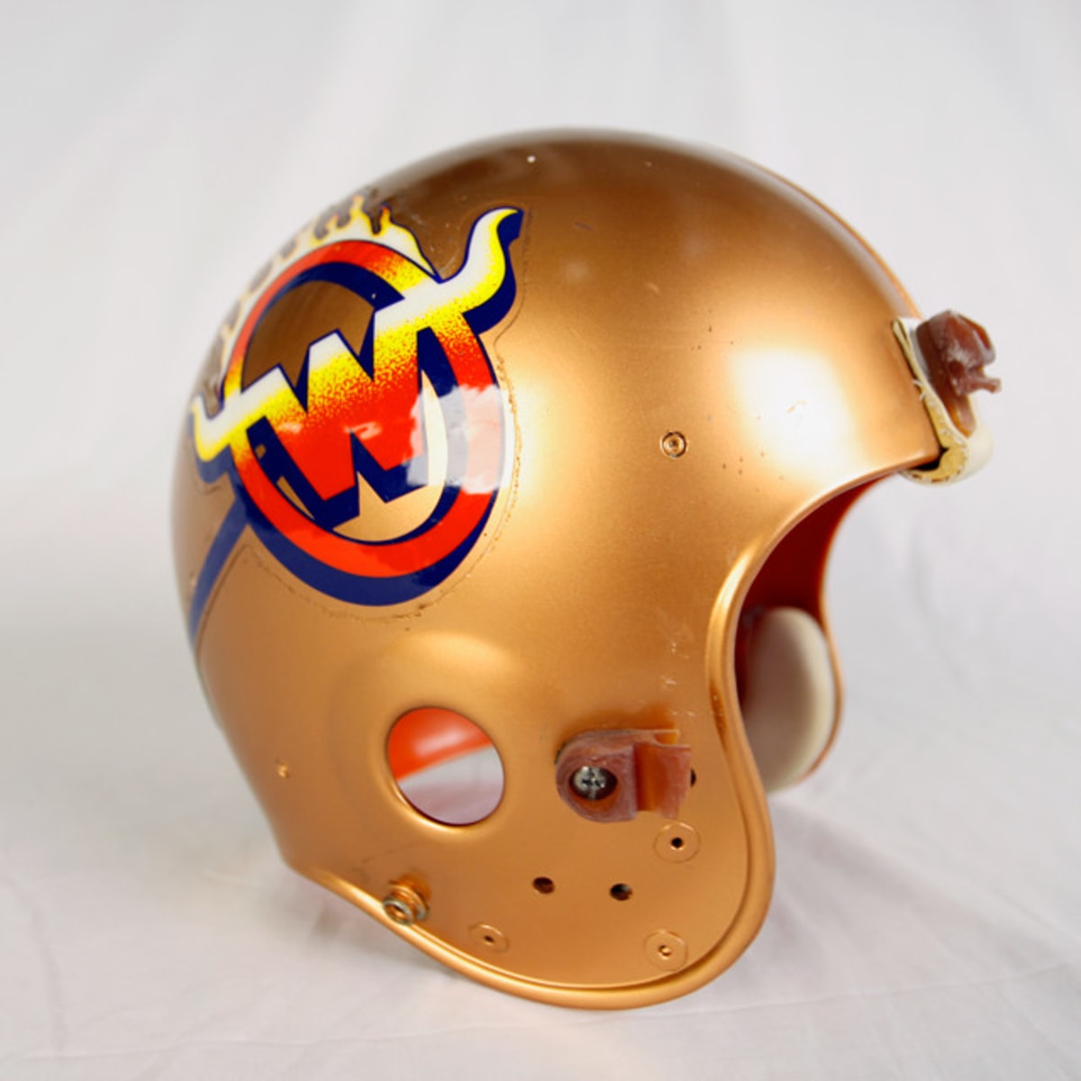 arizona wranglers helmet