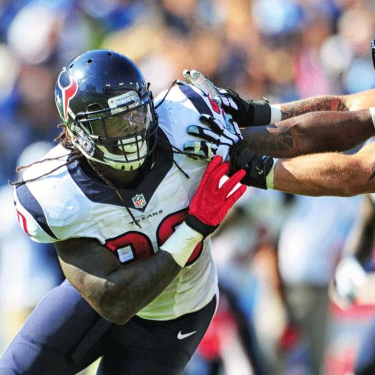 Jadeveon Clowney leaves Texans game with knee injury