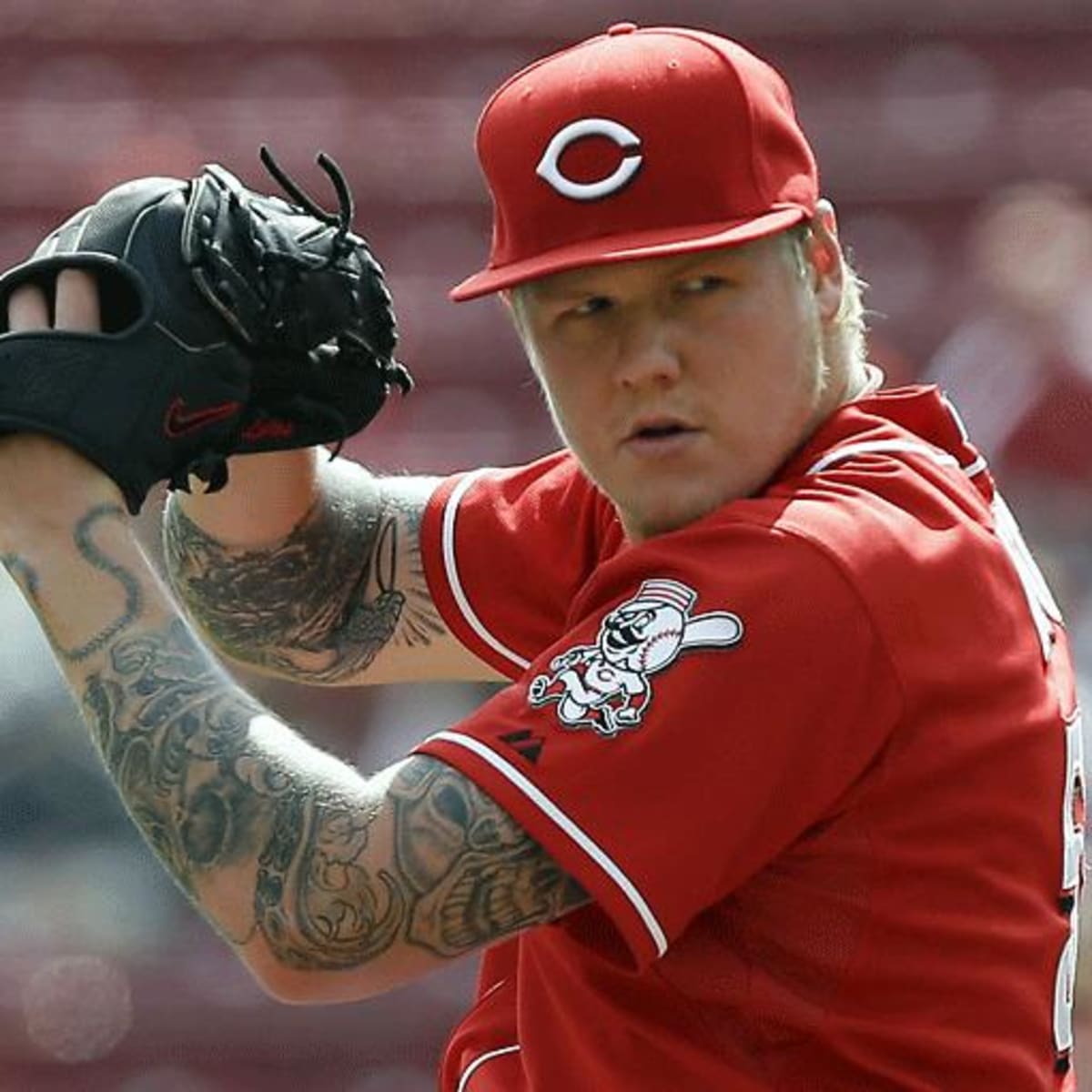 Chicago White Sox pitcher Mat Latos throws against the Minnesota