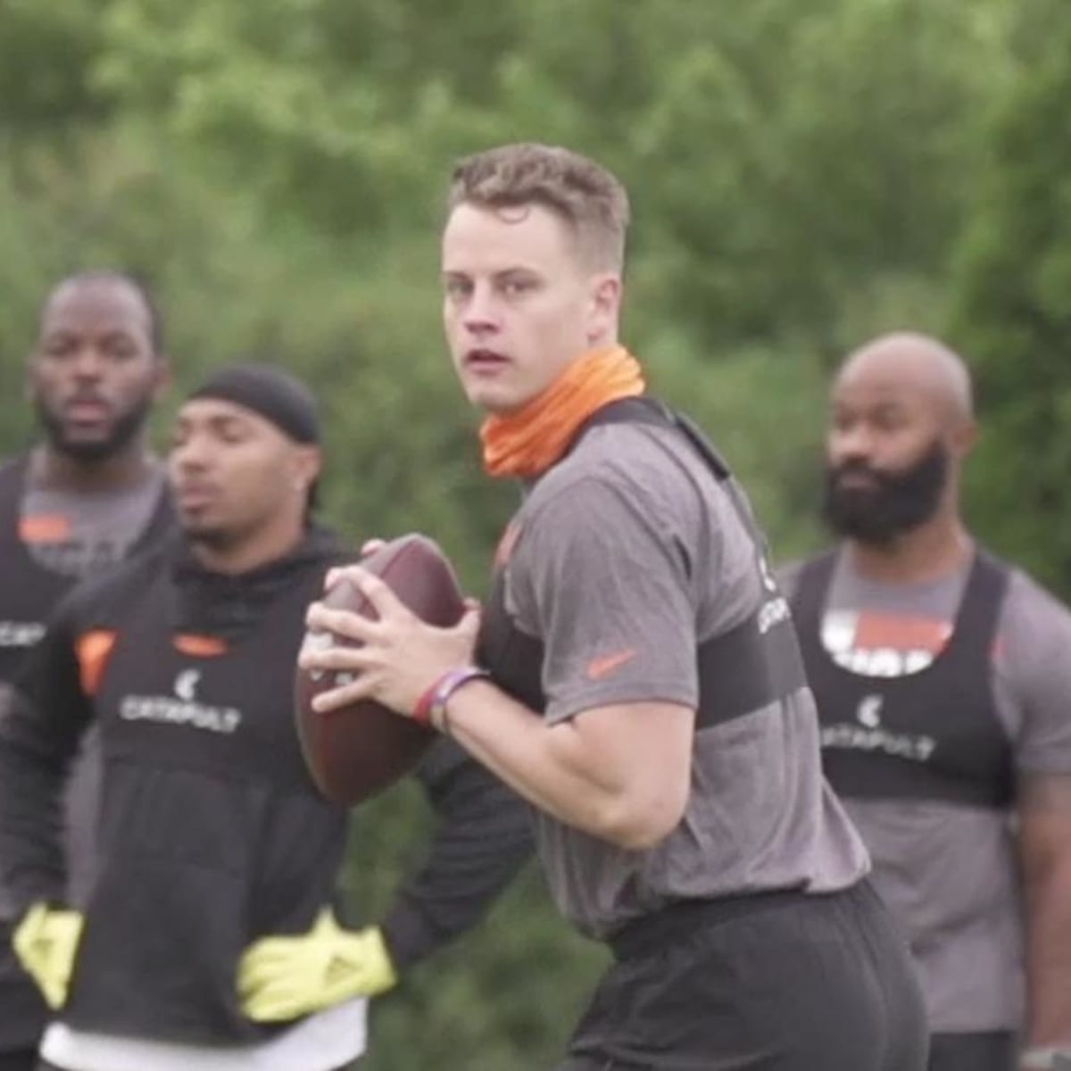 Joe Burrow Gives Himself A D For Rookie Debut, But A.J. Green Calls Him  'Unbelievable' - Steelers Depot