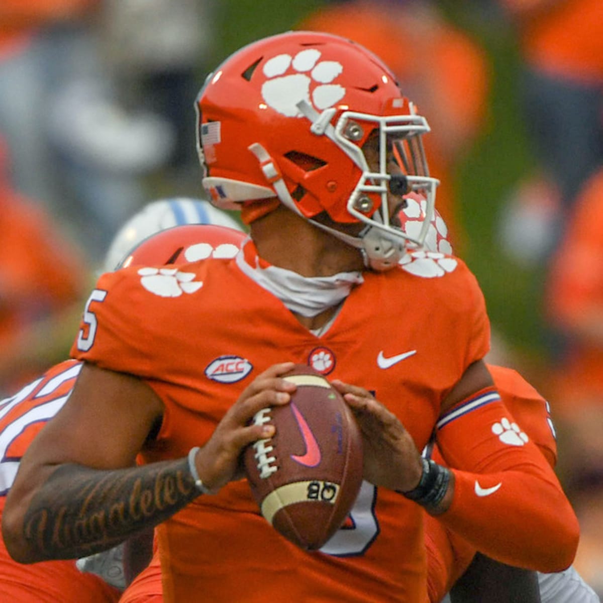 Tempo, Run-Game Involvement Help Clemson Tigers QB DJ Uiagalelei