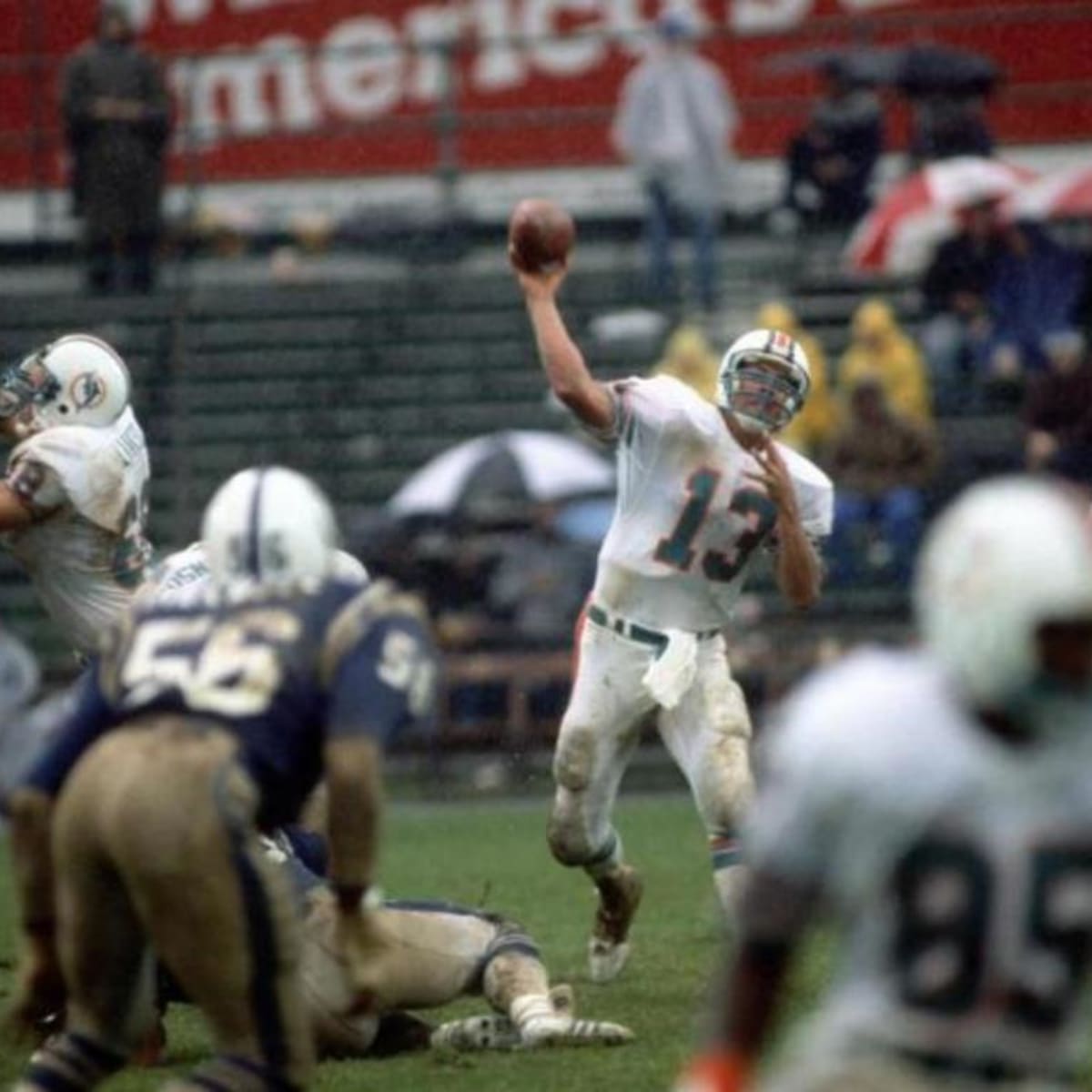 Michael McCann: Hall of Fame QB Dan Marino latest to sue NFL over