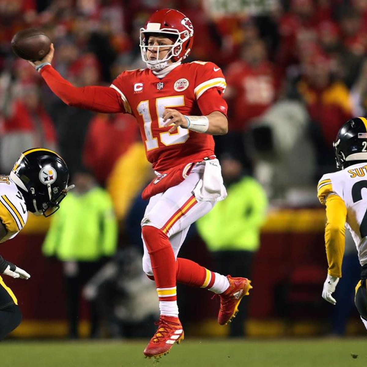 DraftKings Showdown: Kansas City Chiefs vs. Buffalo Bills AFC Championship, Fantasy Football News, Rankings and Projections