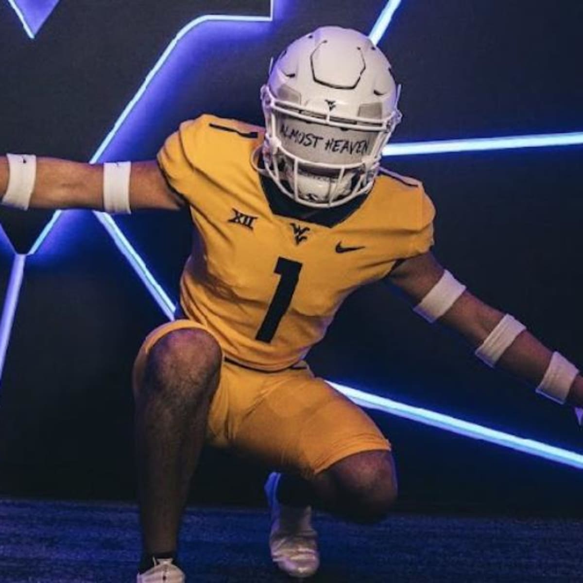 WVU football: 5 Mountaineers who you'd want to be quarantined with