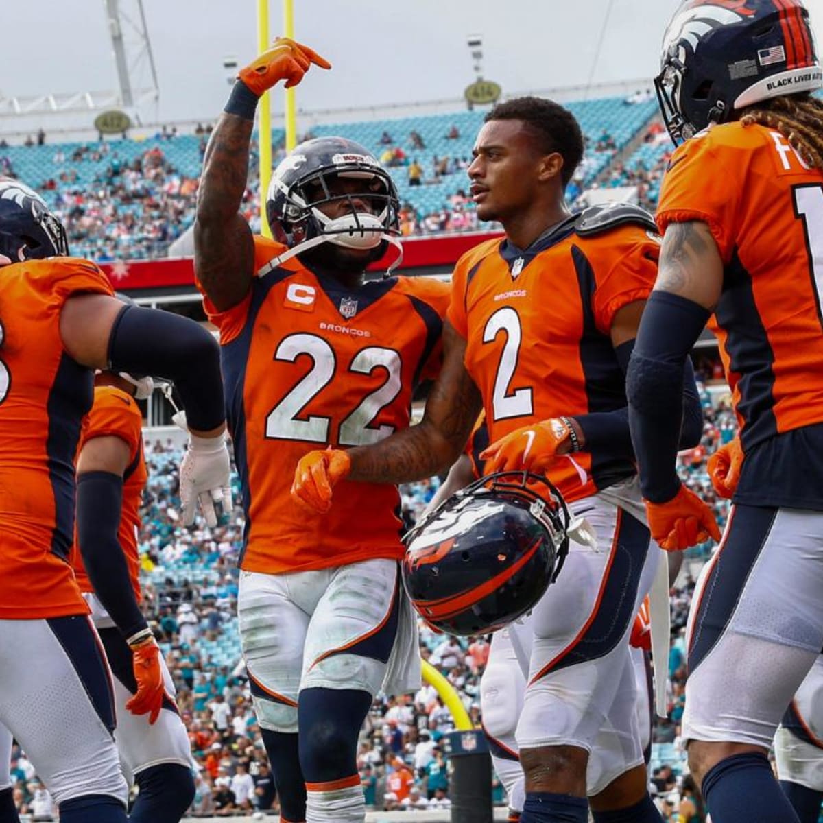 Denver Broncos' 2022 Preview: Defense  An NFL Sleeper - Sports Illustrated  Mile High Huddle: Denver Broncos News, Analysis and More