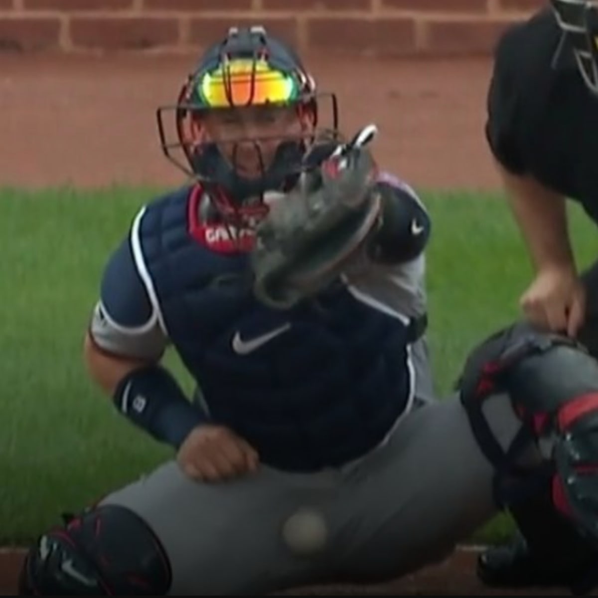 Foul tip sends Twins catcher Mitch Garver to the hospital - Bring