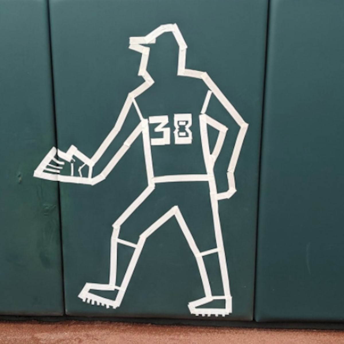 Orioles grounds crew draws Rob Refsnyder's outline on wall after crash -  Sports Illustrated Minnesota Sports, News, Analysis, and More
