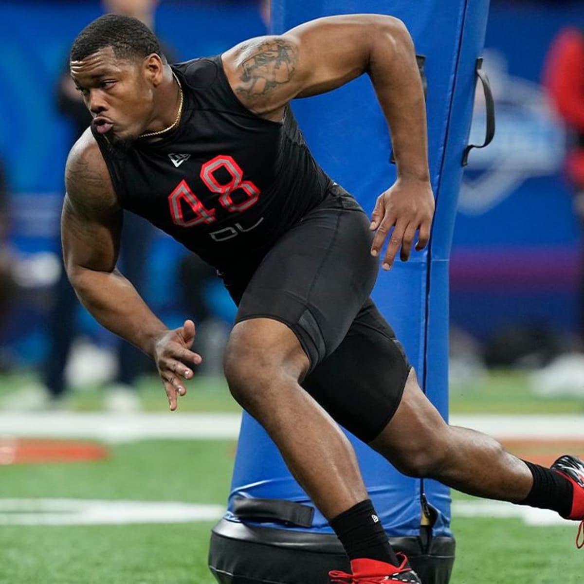 NFL Draft 2022 Round 1 FREE LIVE STREAM (4/28/22): Time, TV, channel, how  to watch Aidan Hutchinson, Travon Walker get picked online 