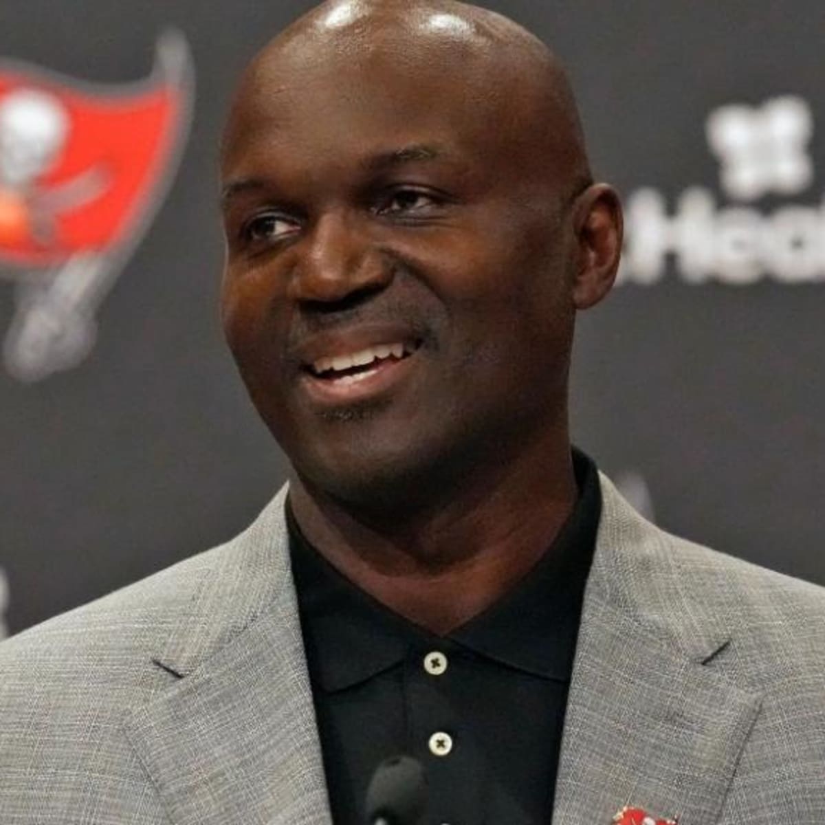 3 Most Likely Picks for Tampa Bay Buccaneers With No. 33 Pick in 2022 NFL  Draft