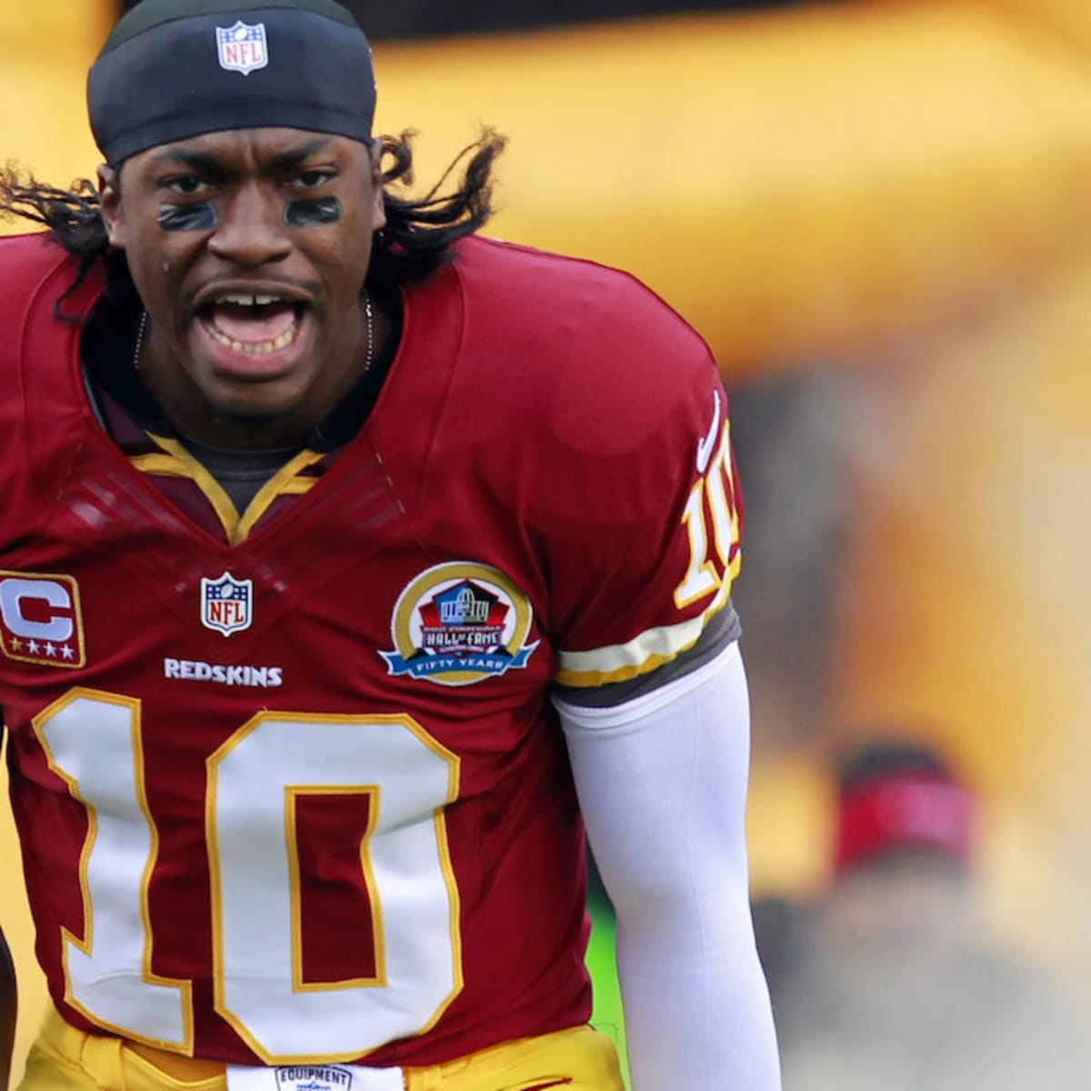 Ravens sign former Washington Redskins quarterback Robert Griffin III