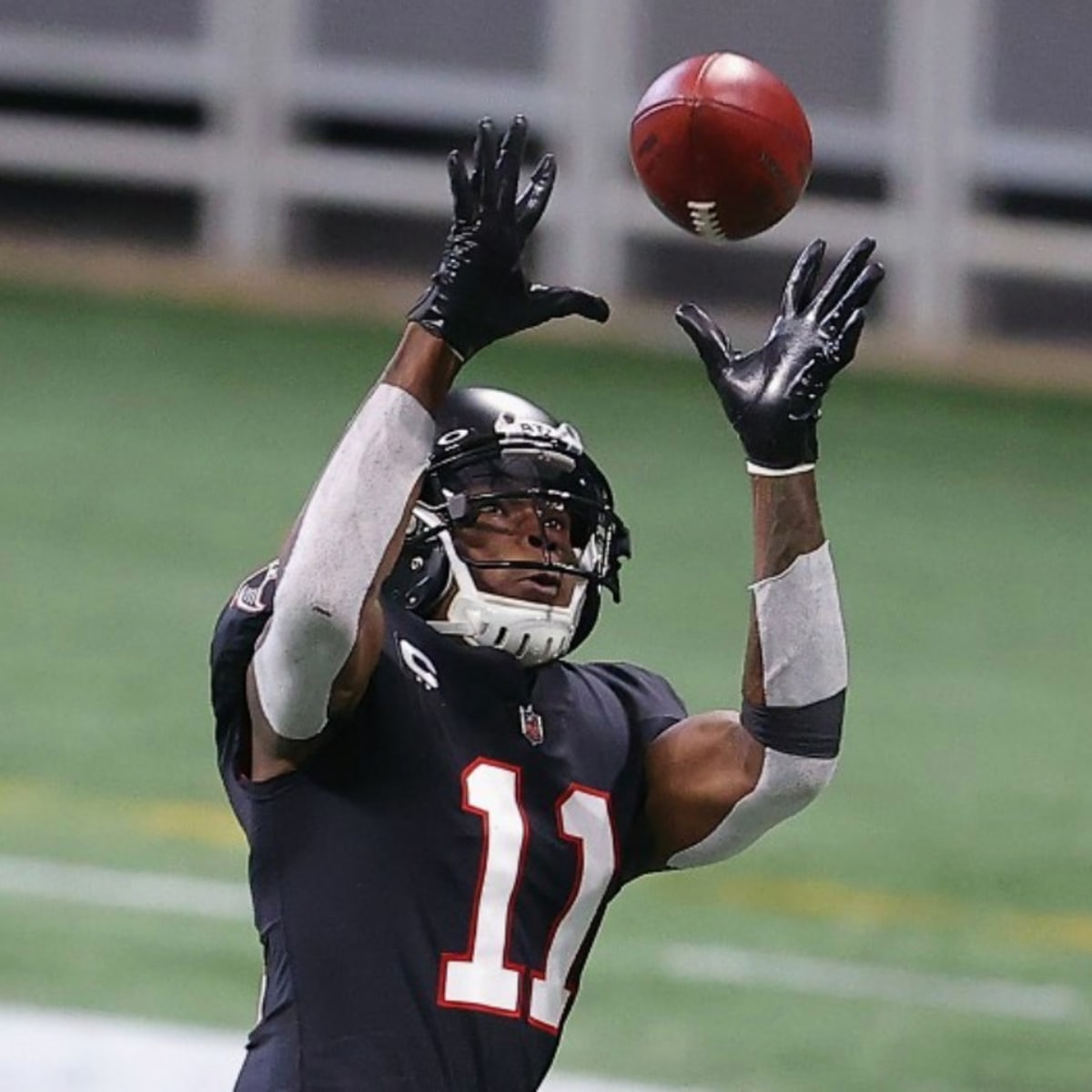 Patriots: Julio Jones trade hinging on unexpected factor for New England