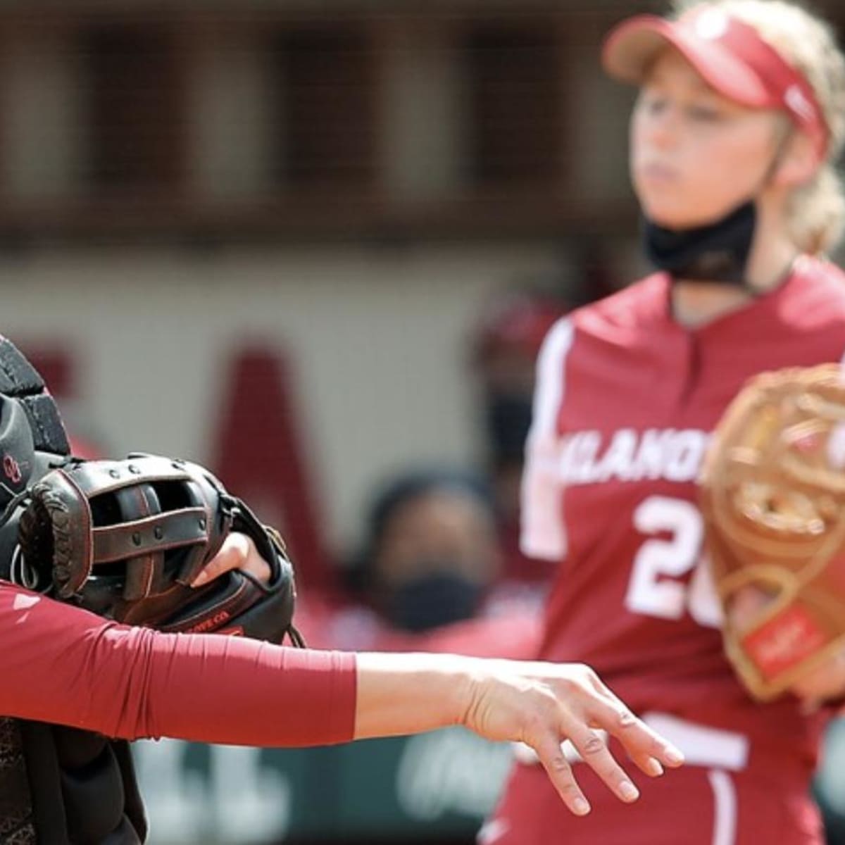 Why Oklahoma Catcher Kinzie Hansen is on a 'Mission' After Making Her  Season Debut - Sports Illustrated Oklahoma Sooners News, Analysis and More