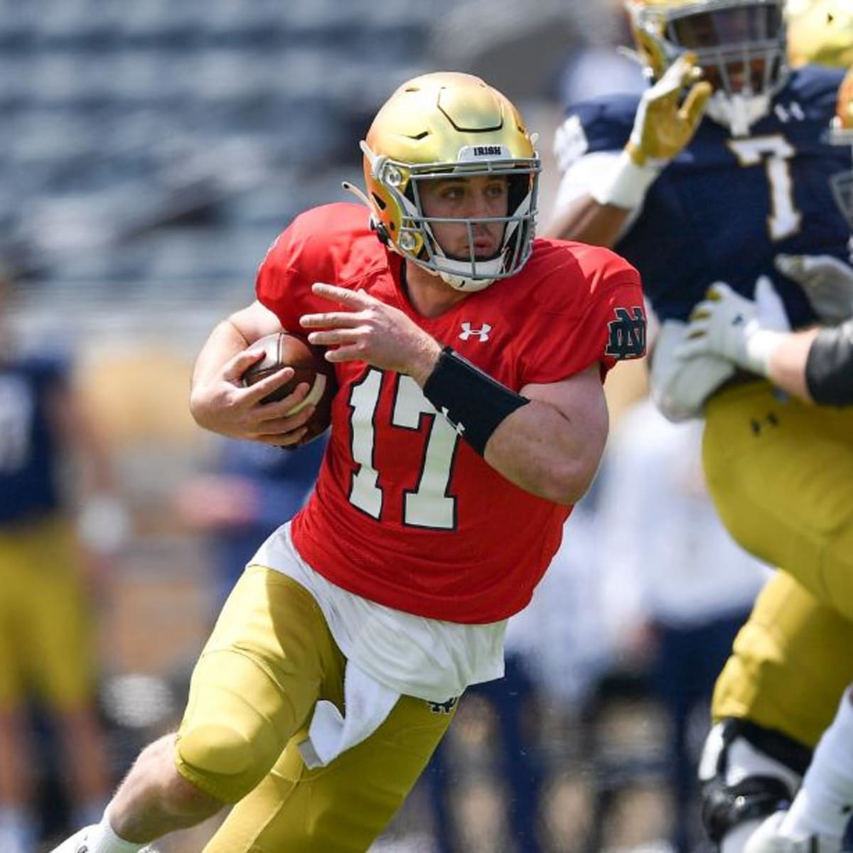 Former Notre Dame TE Cole Kmet is back taking classes