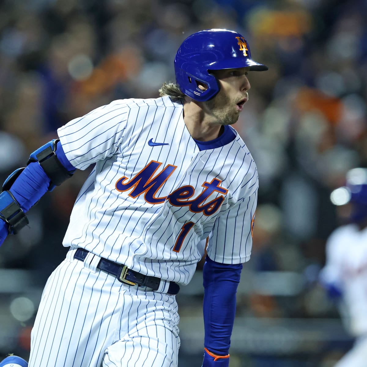 Jeff McNeil agrees to extension with Mets