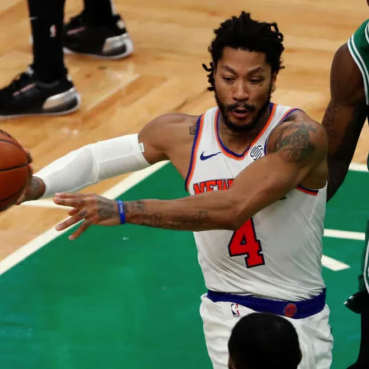 NBA Trade Deadline: Could New York Knicks Buy Out Derrick Rose? - Sports  Illustrated New York Knicks News, Analysis and More