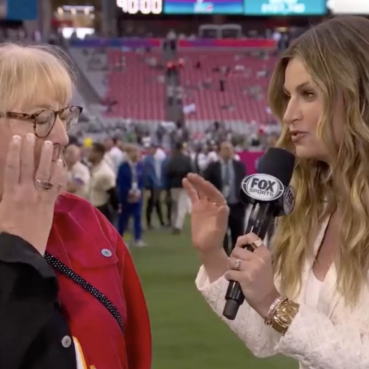 Donna Kelce tells Erin Andrews why she didn't text sons before Super Bowl -  Sports Illustrated