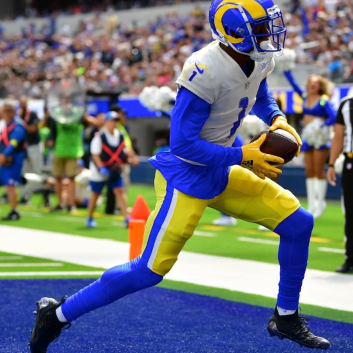 Report: Los Angeles Rams give Allen Robinson permission to seek trade – NBC  Sports Chicago