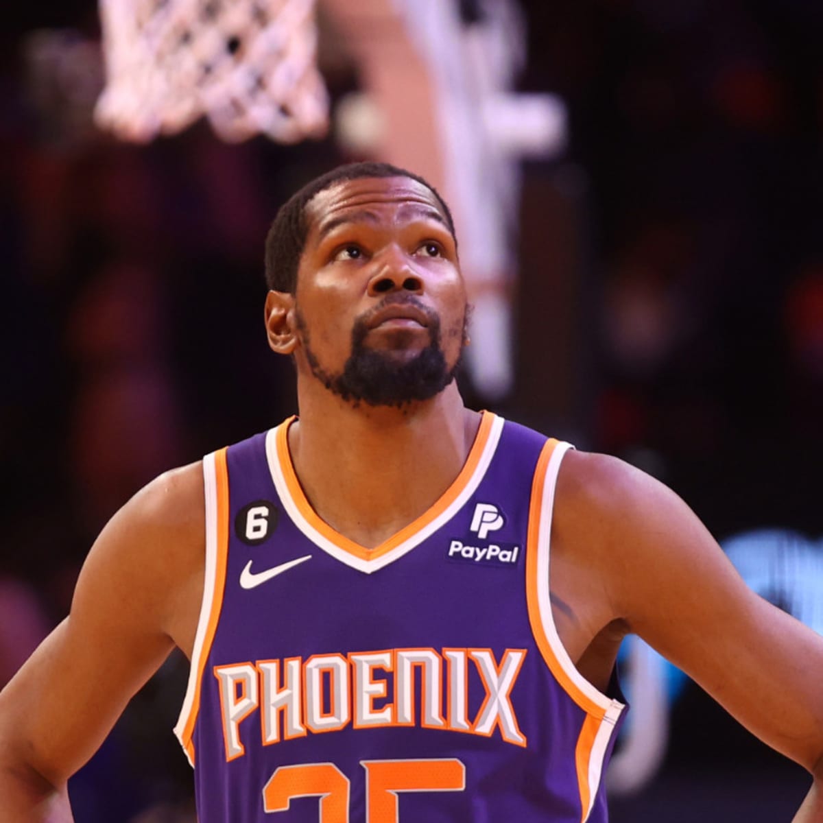Phoenix Suns Still Favored to Beat Los Angeles Clippers, Even Series After  Game 2 - Sports Illustrated Inside The Suns News, Analysis and More