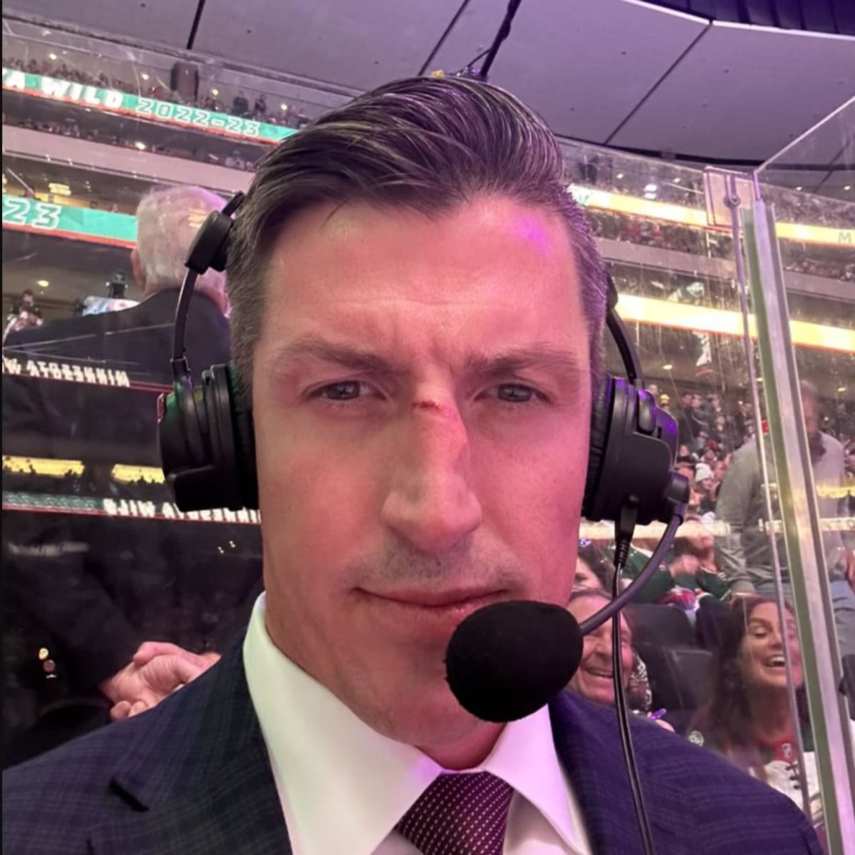 Wild announcer Ryan Carter bloodied in Minnesota, Winnipeg game - Sports  Illustrated Minnesota Sports, News, Analysis, and More