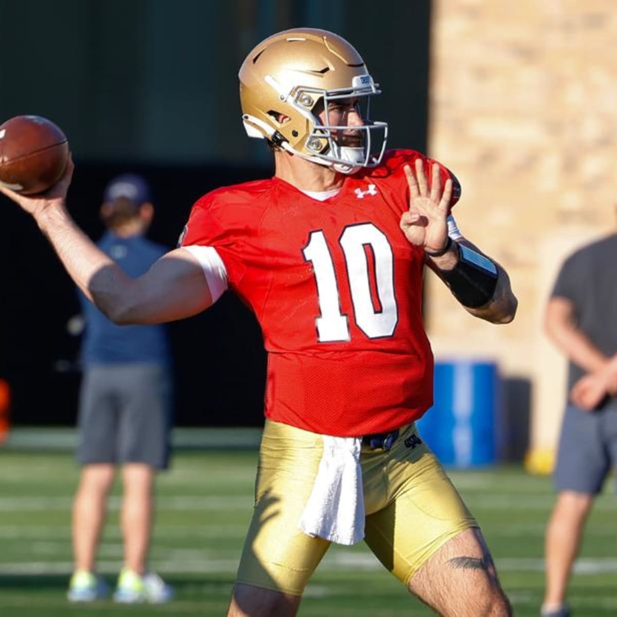 Gold Dominates Blue 24-0 in Notre Dame Football spring game - One