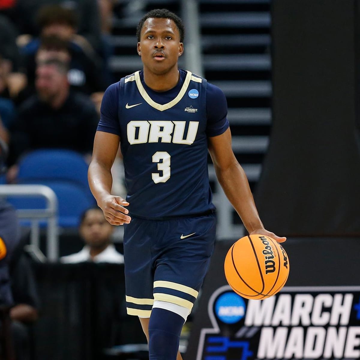 Oral Roberts guard Max Abmas commits to Texas over Kansas State