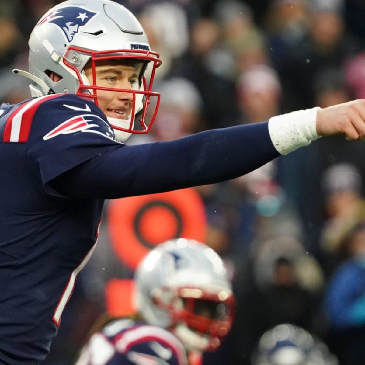 Schedule Switch: NFL Considering Moving Sunday's New England Patriots-Buffalo  Bills Game - Sports Illustrated New England Patriots News, Analysis and More