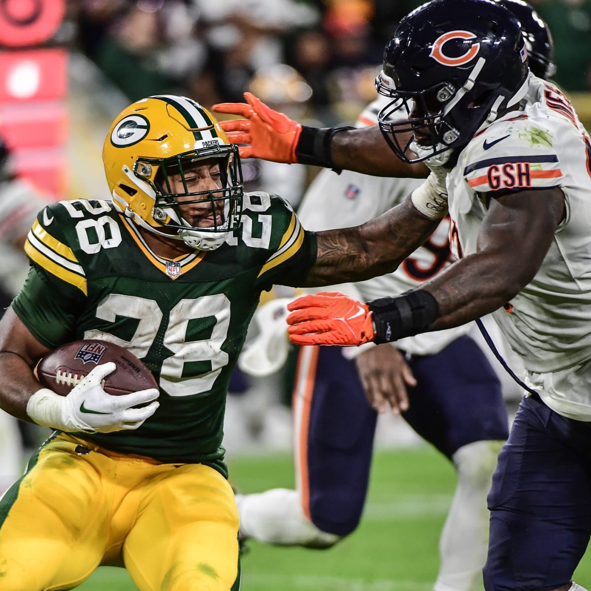 Bears DT Justin Jones Humiliates Packer Fan Bear Justin Jones