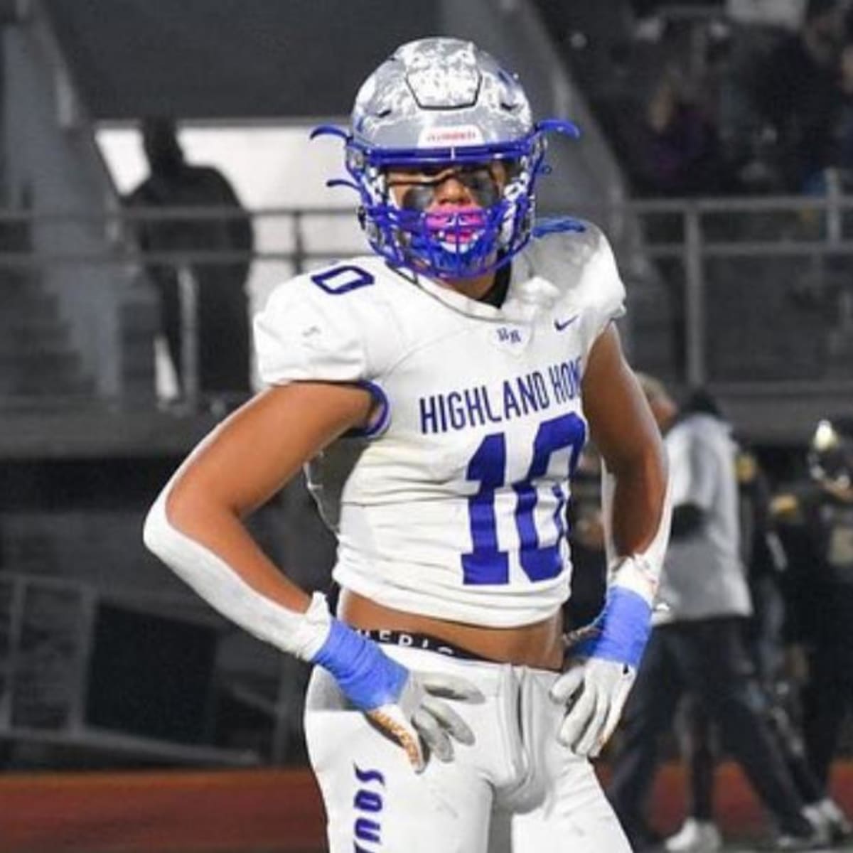 Defensive End CJ May De-Commits From Notre Dame - Sports Illustrated Notre  Dame Fighting Irish News, Analysis and More