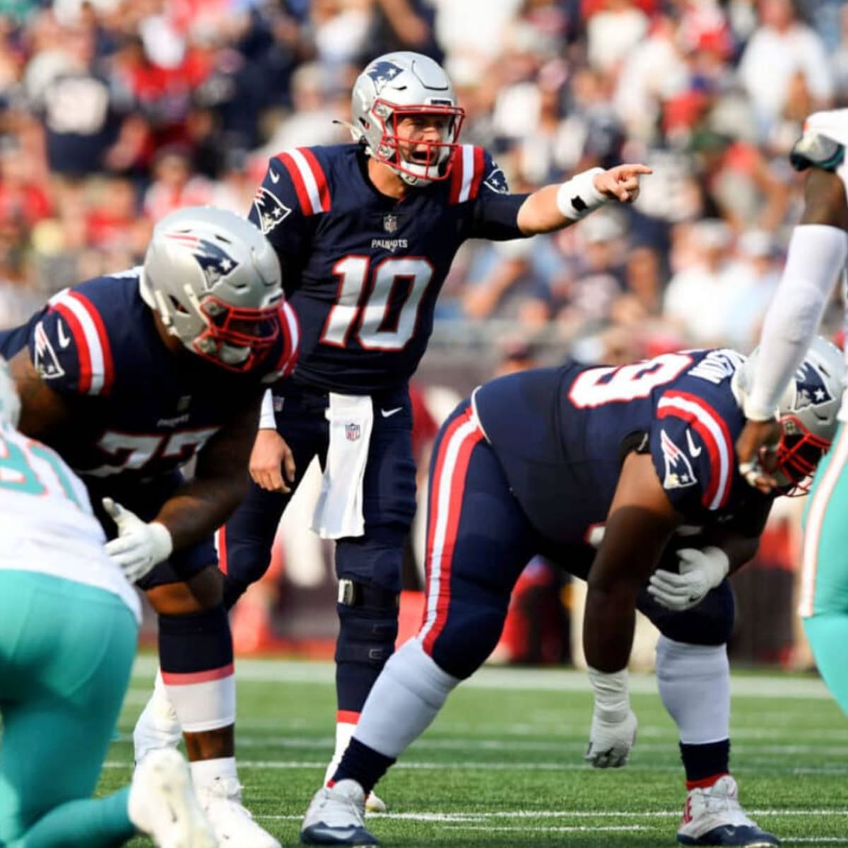 Bama Battle: New England Patriots' Mac Jones vs. Miami Dolphins' Tua  Tagovailoa - Sports Illustrated New England Patriots News, Analysis and More