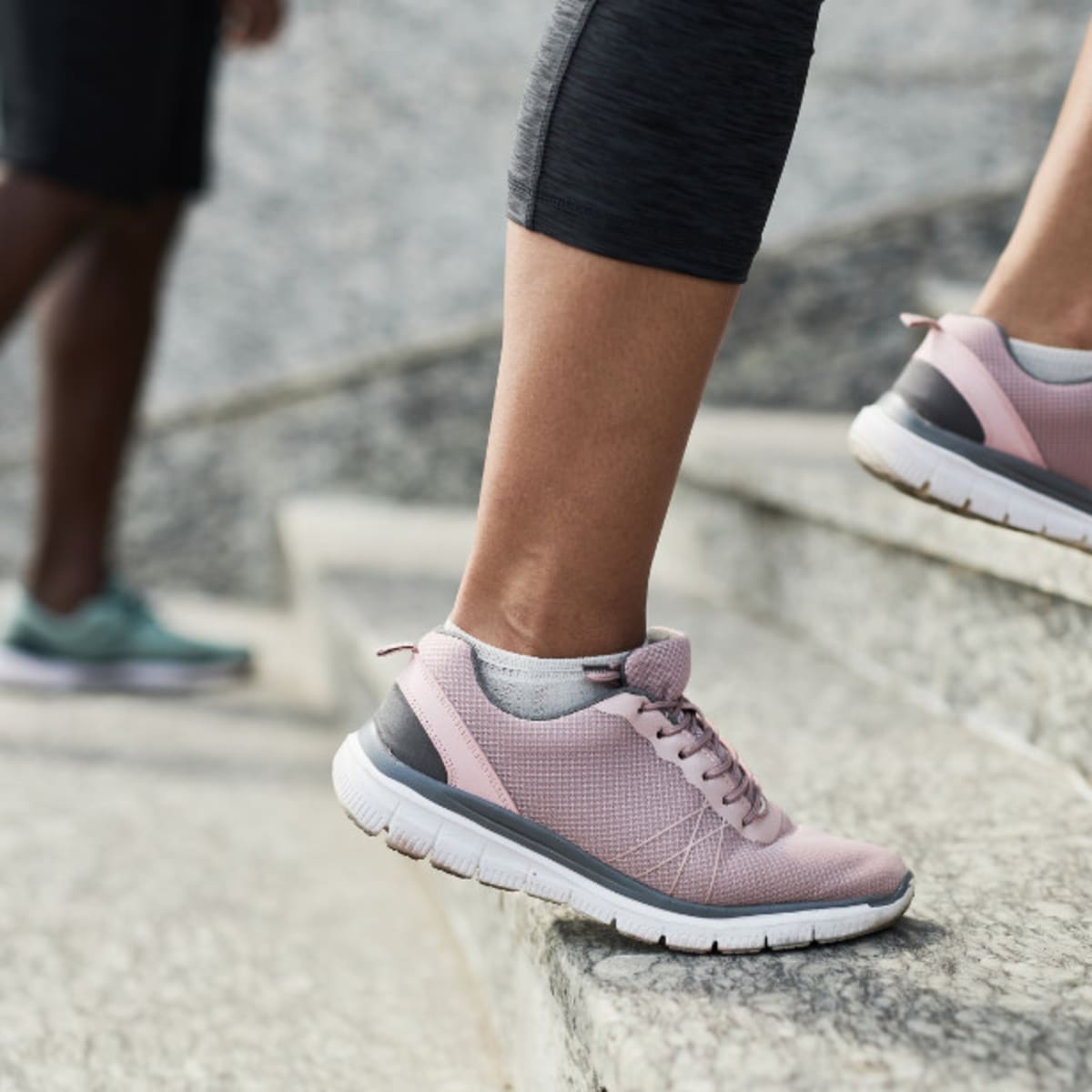 14 Best Comfort Shoe Brands for Foot Pain & Heel Pain 2024