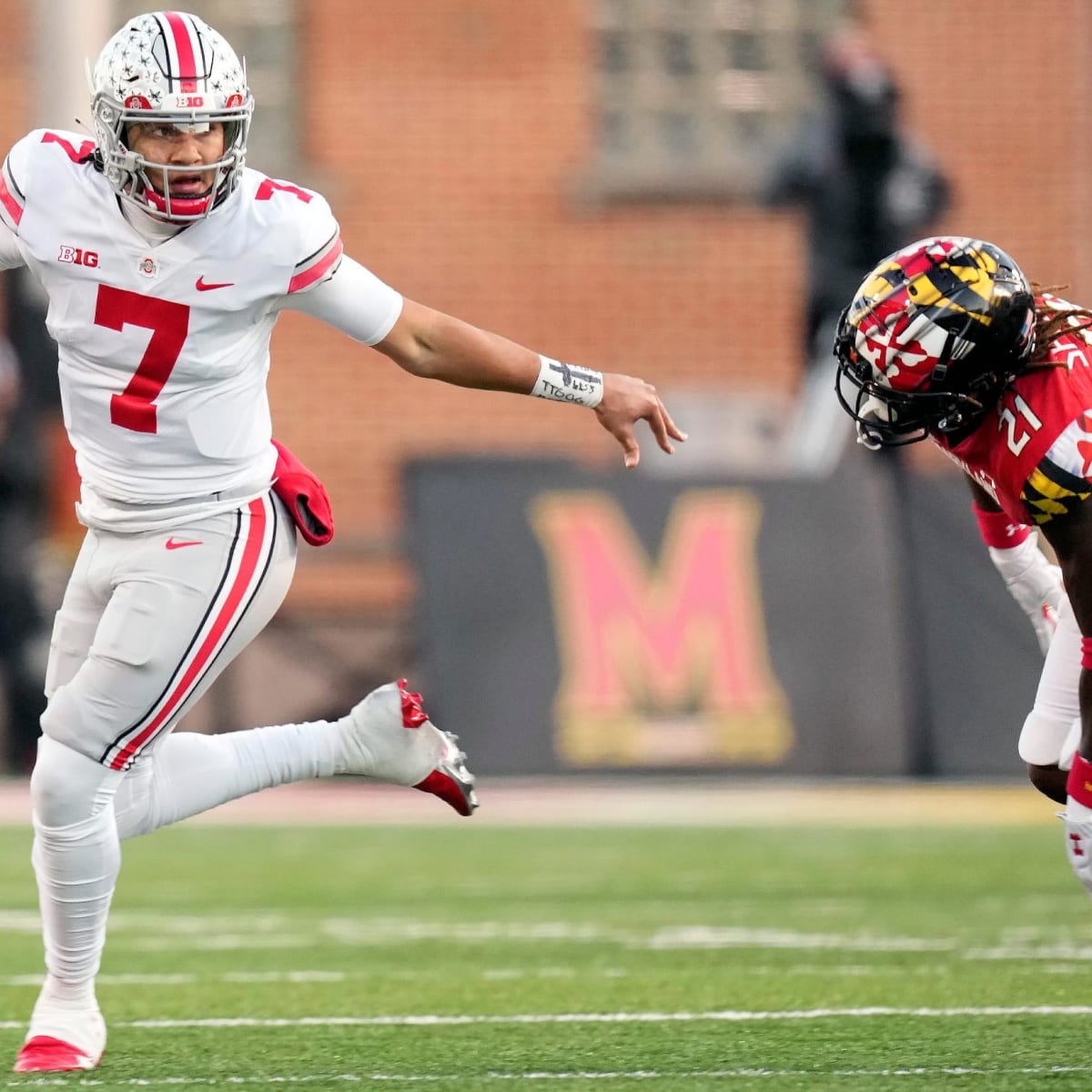 Why Ohio State football running back J.K. Dobbins' blocking makes him like Ezekiel  Elliott 