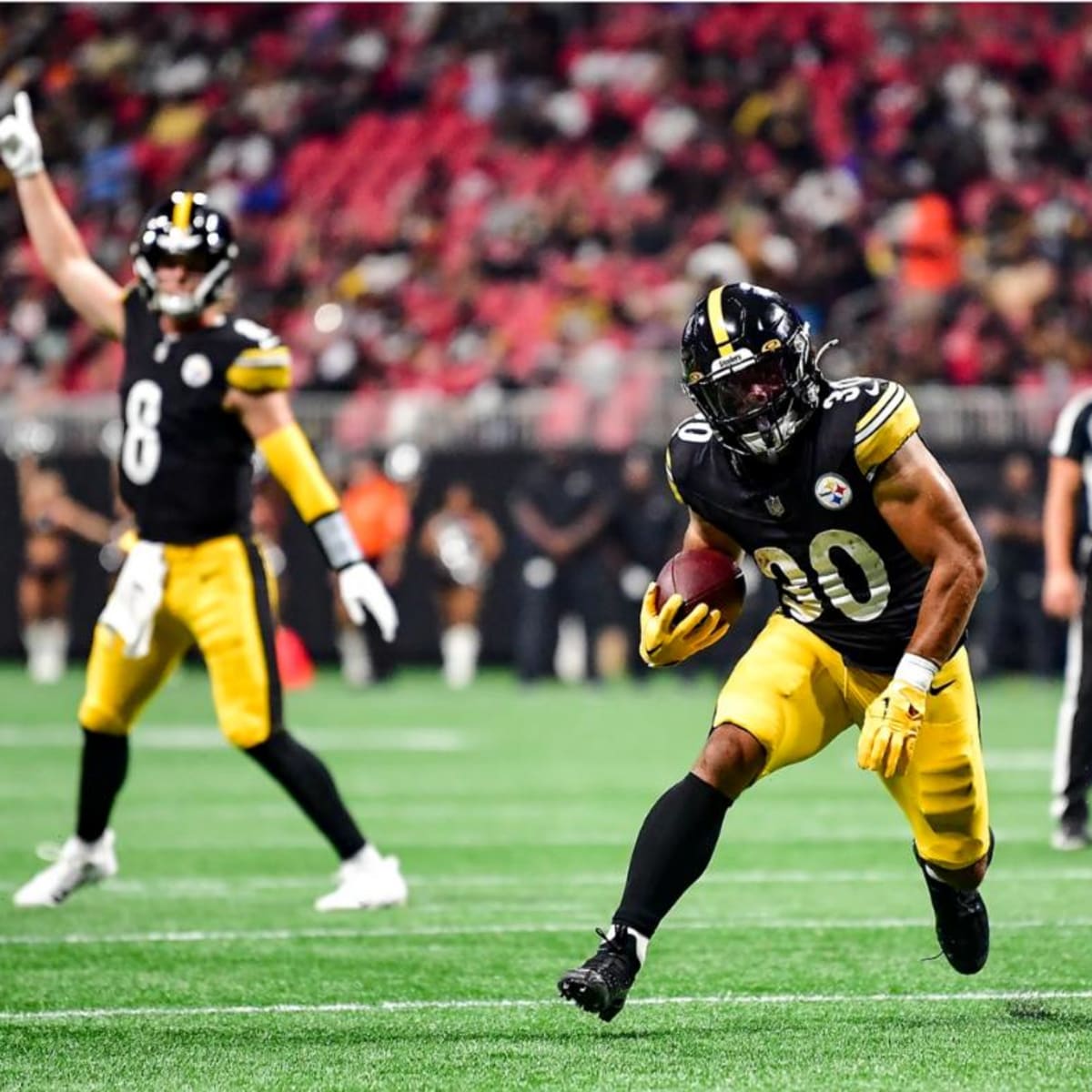 Pittsburgh Steelers Rookie Calvin Austin Dealing With Unknown Foot Injury -  Sports Illustrated Pittsburgh Steelers News, Analysis and More