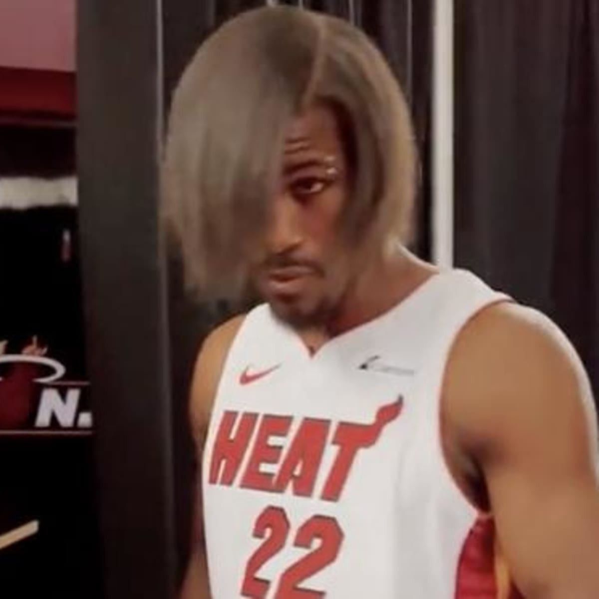 Após utilizar visual 'emo' para fotos oficiais da NBA, Jimmy Butler treina  com penteado tradicional, Mais Esportes