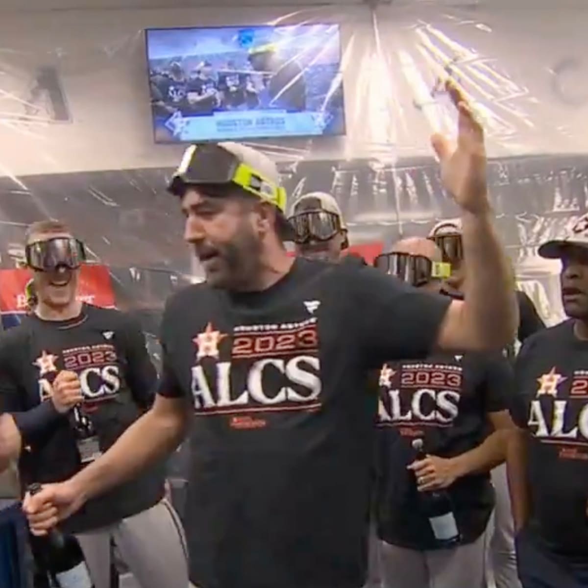 Justin Verlander Chugs From the Trophy, Jeremy Peña FaceTimes Mom
