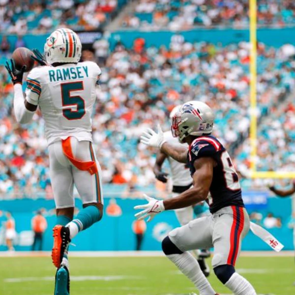 New England Patriots vs. Miami Dolphins Snaps & Grades: Mac Jones,  Secondary Fail - Sports Illustrated New England Patriots News, Analysis and  More